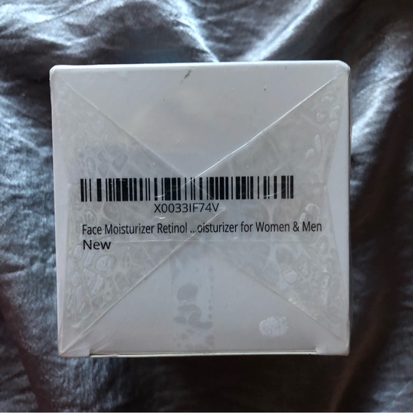 Retinol & Collagen Moisturizer - Picture 7 of 7